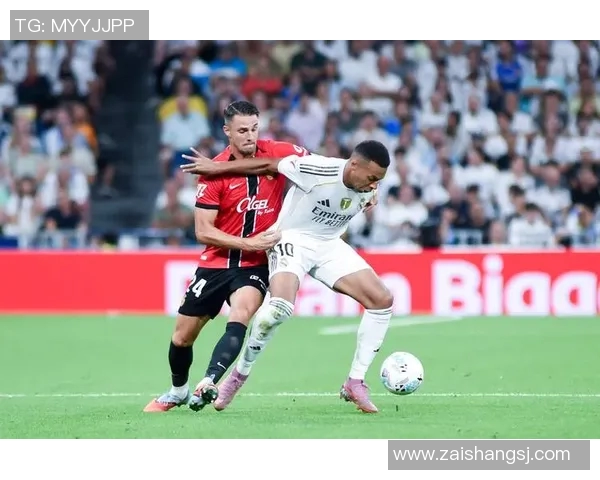 皇马球星贝尔受伤退出欧冠,或将缺席数场比赛 皇马球星贝尔受伤退出欧冠,或将缺席数场比赛